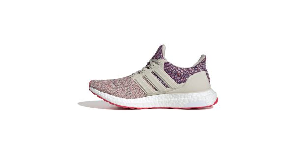 ULTRABOOST W